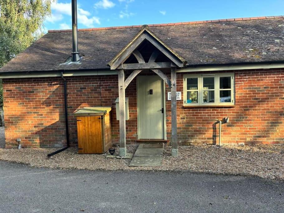 The Old Cricket Pavilion, Bodiam, East Sussex Dış mekan fotoğraf
